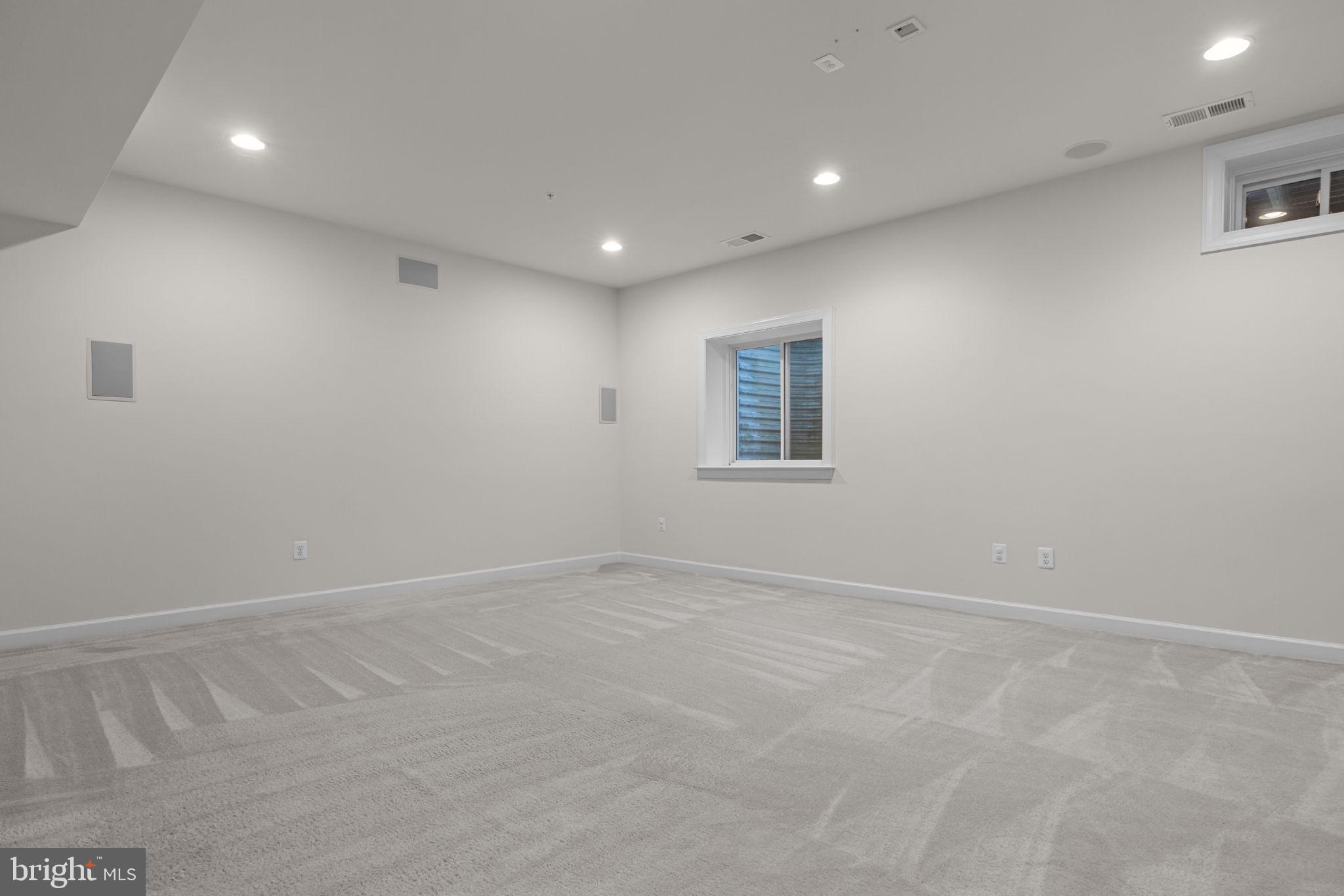 CARRIAGE HILL - Residential