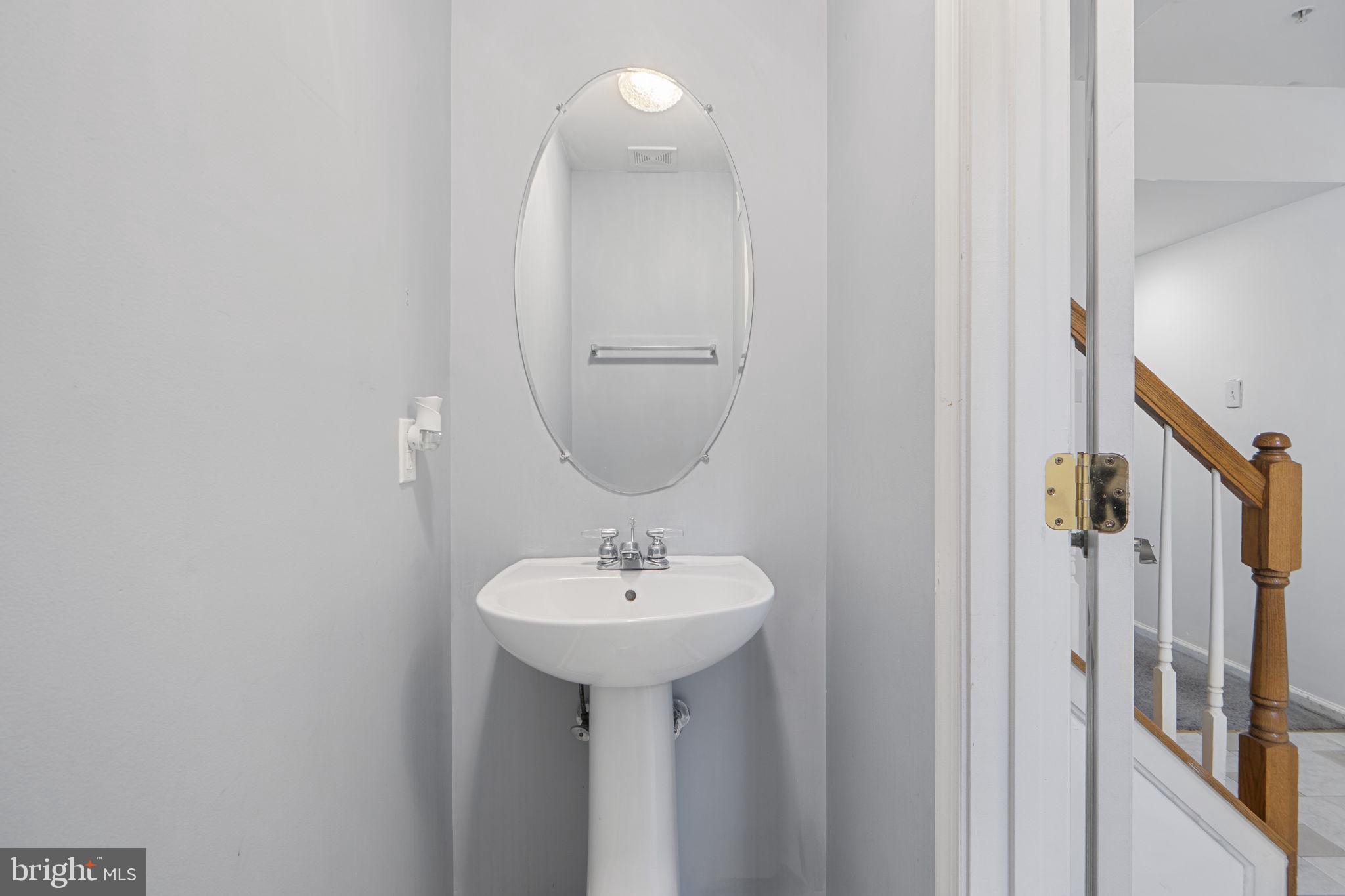 4060 WINDSOR HEIGHTS PLACE