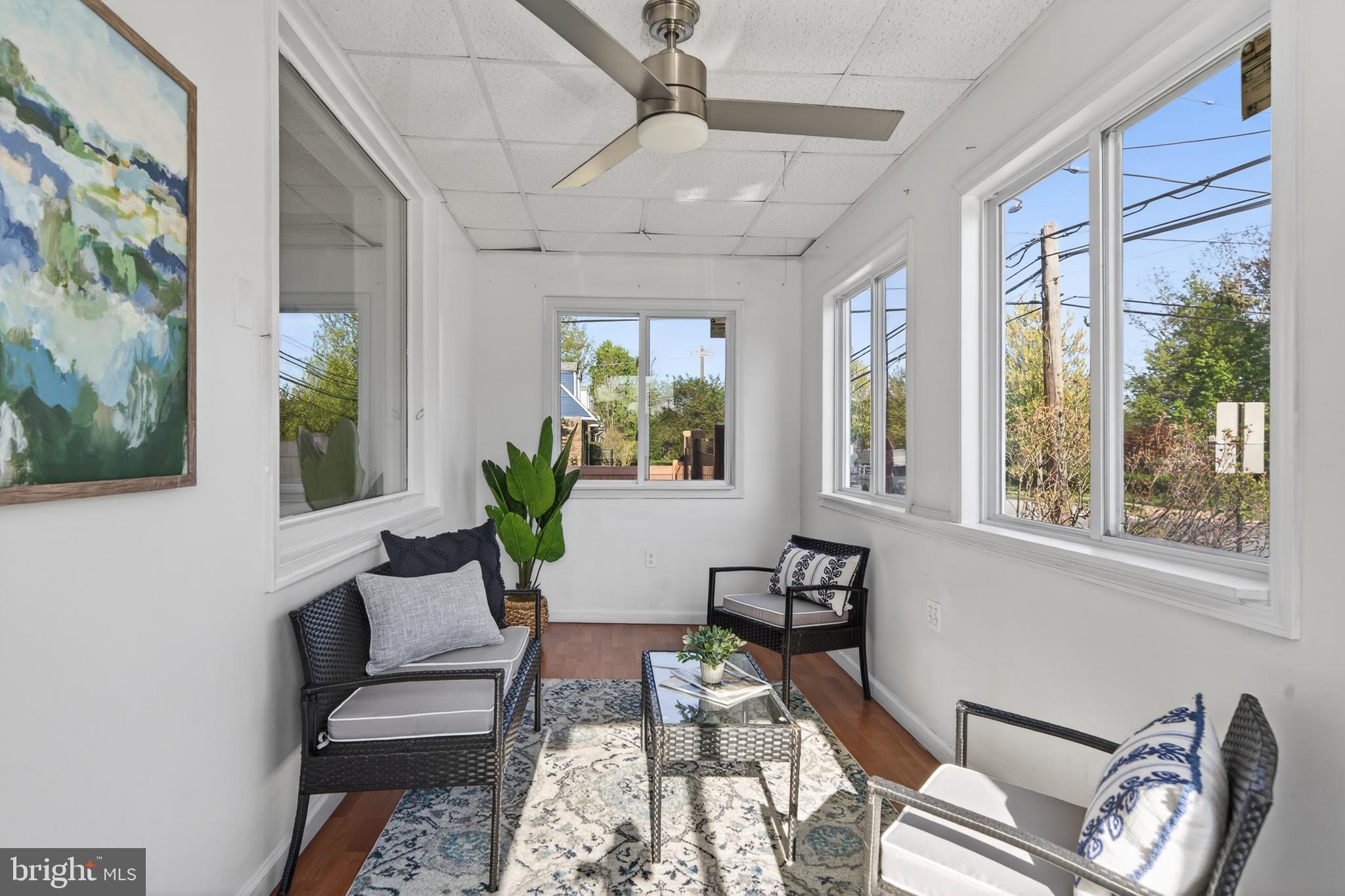 400 E JEFFERSON STREET