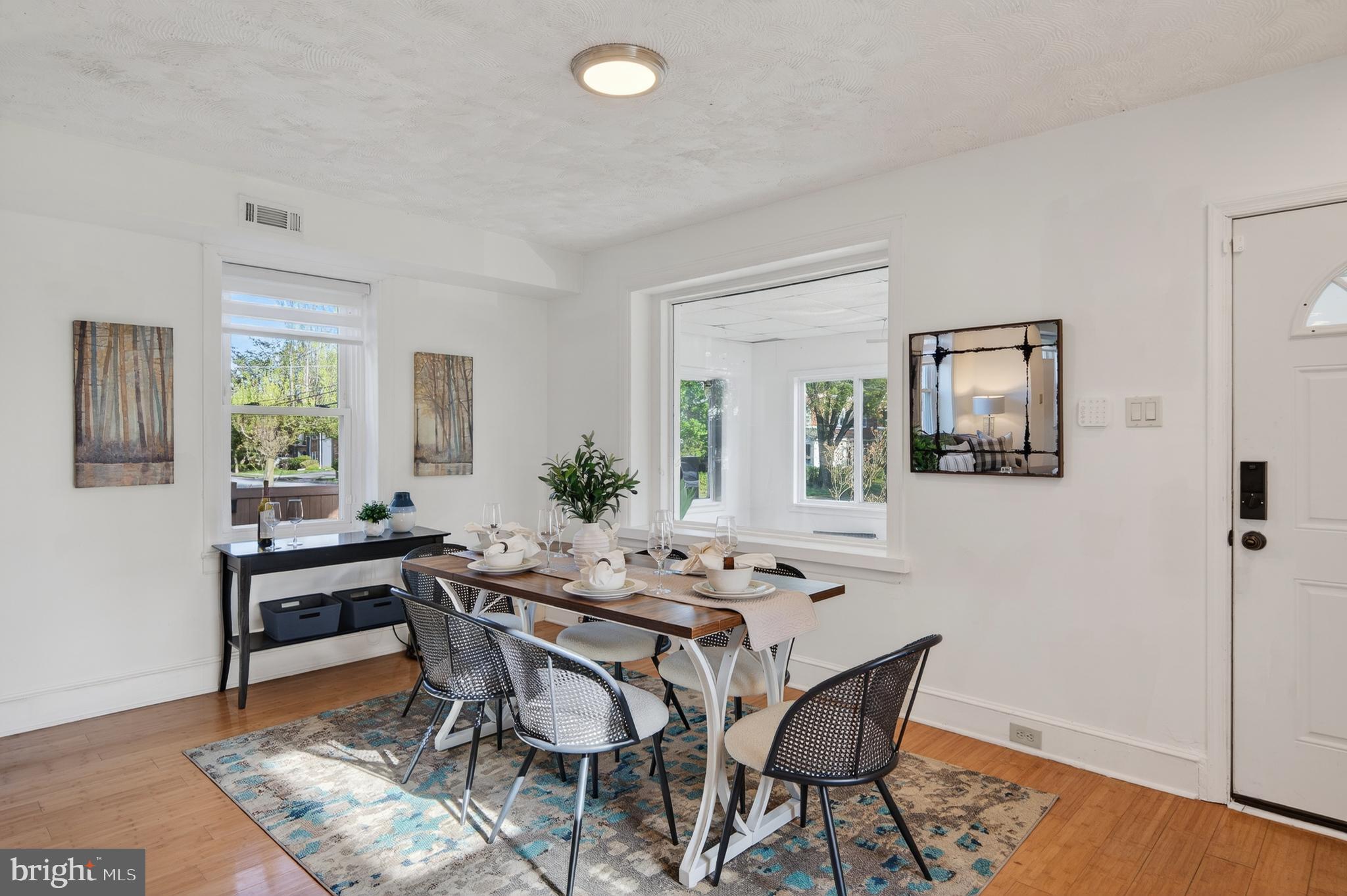 400 E JEFFERSON STREET