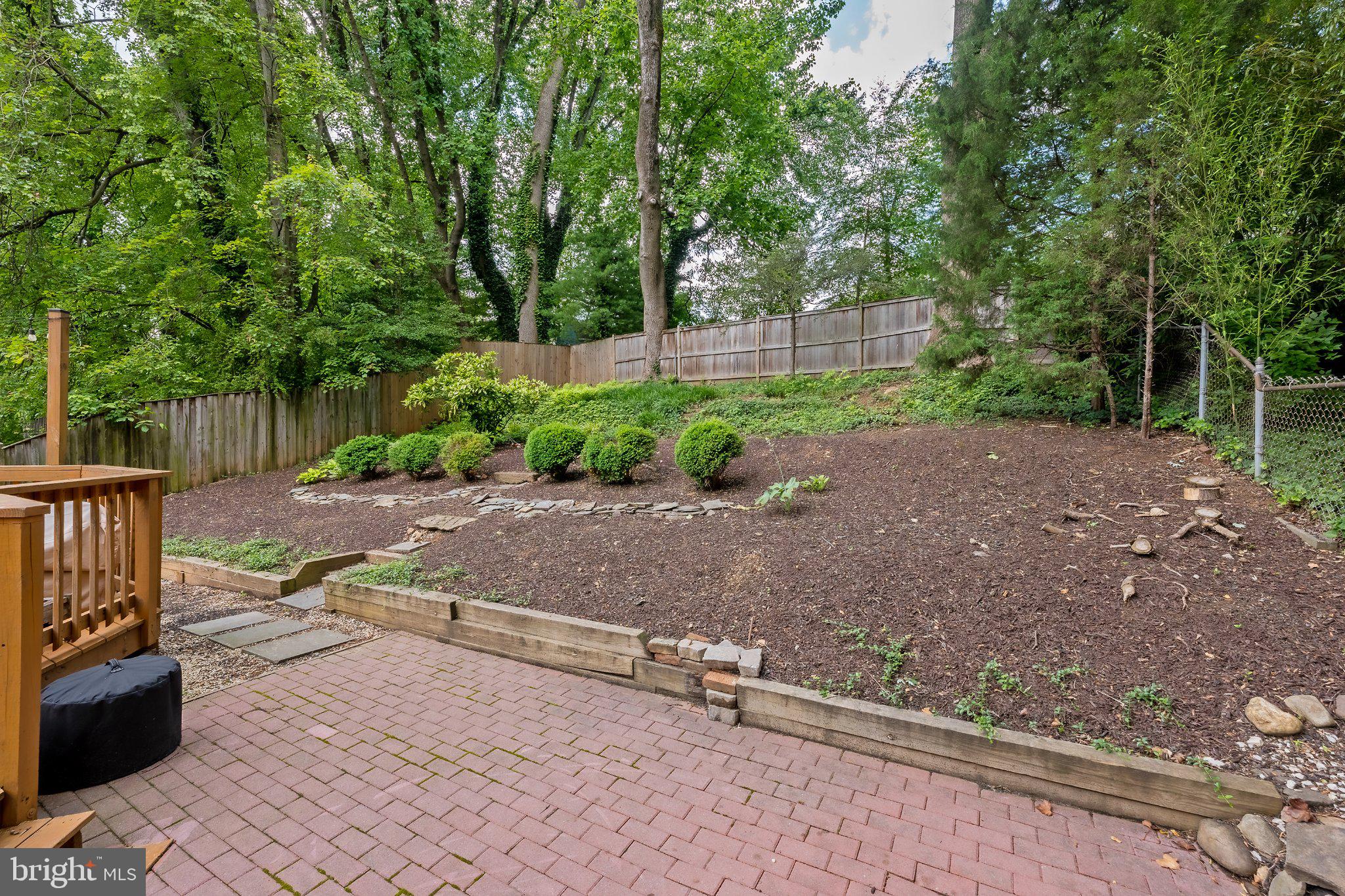 4115 DENFELD AVENUE