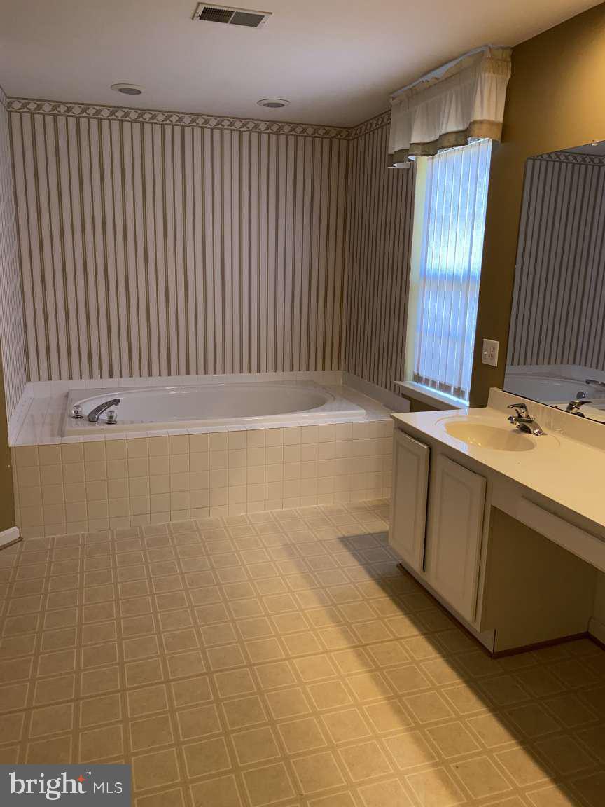 KINGSVIEW - Residential