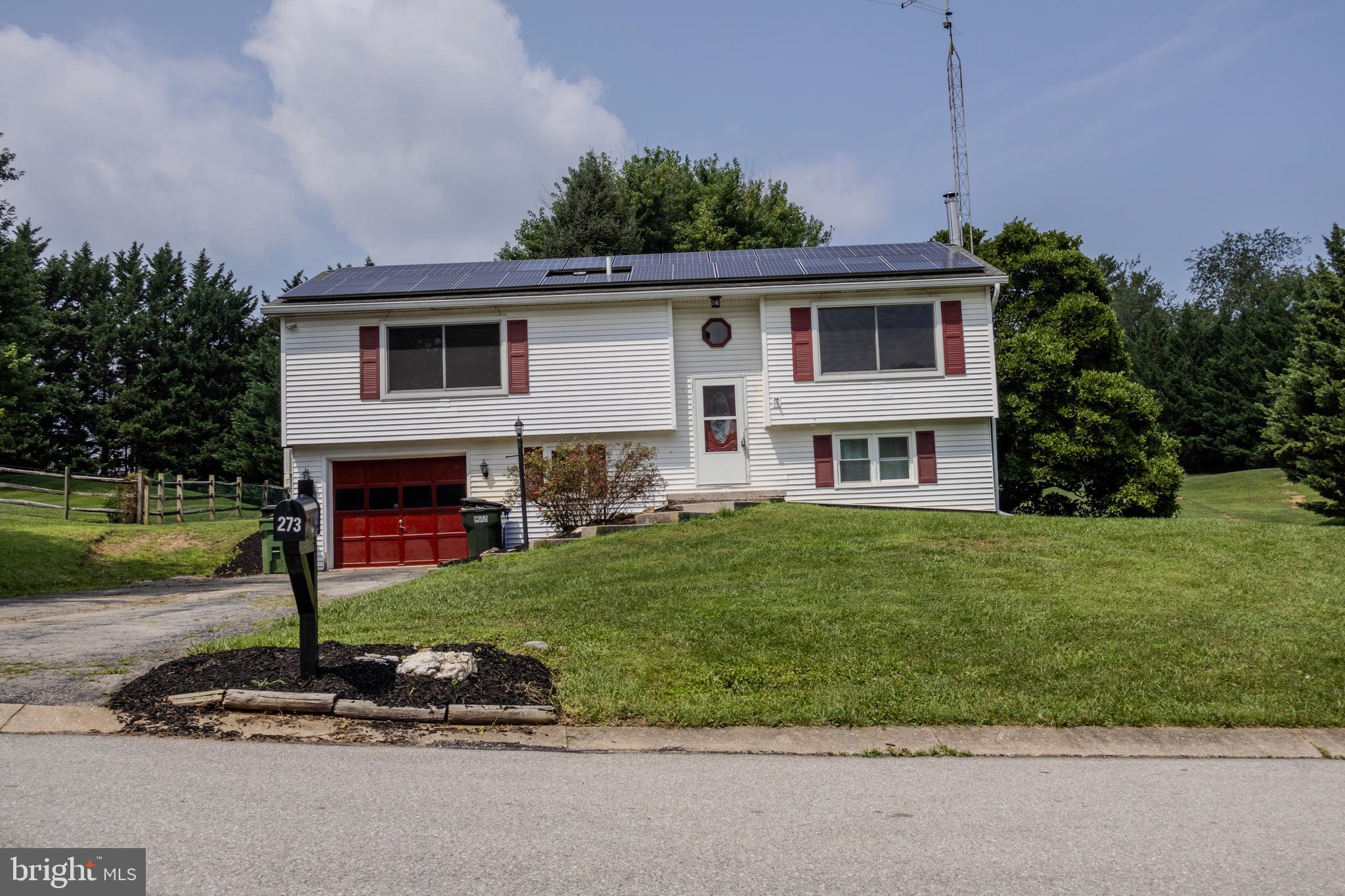 273 SMEACH DRIVE