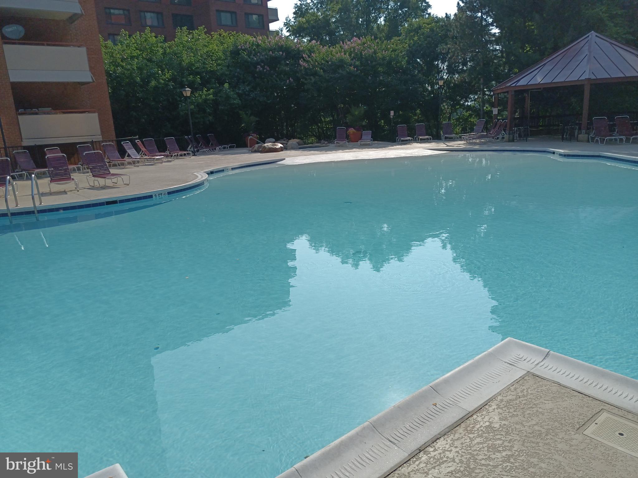 RIVER PLACE - Residential Lease