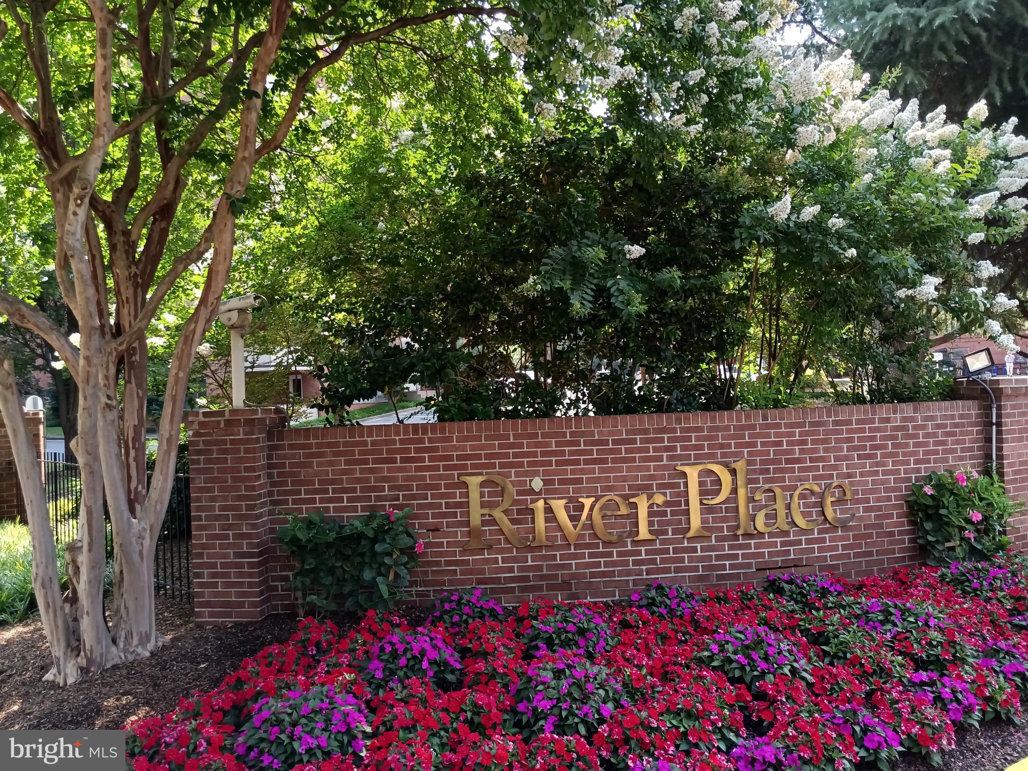 RIVER PLACE - Residential Lease
