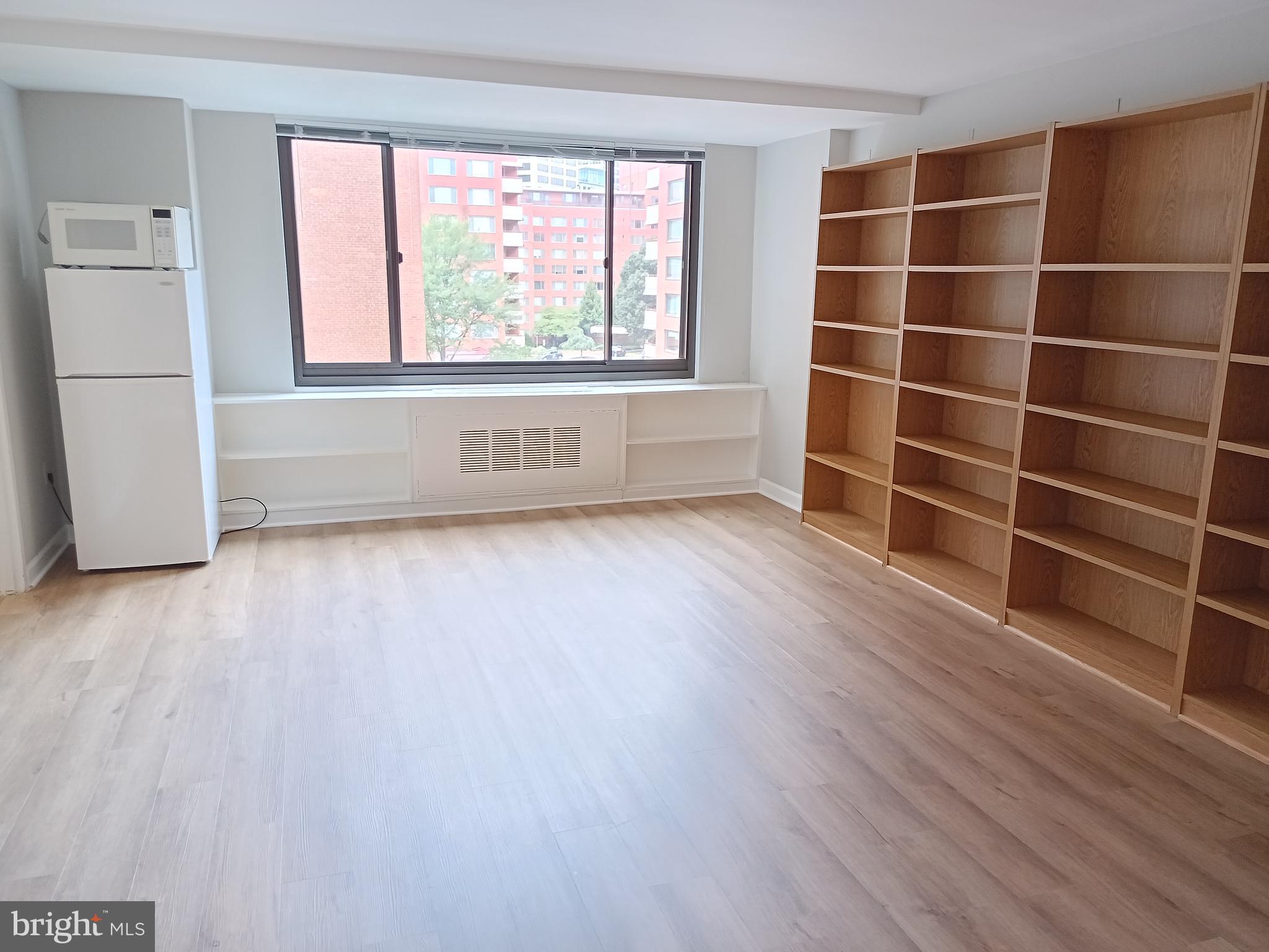 RIVER PLACE - Residential Lease