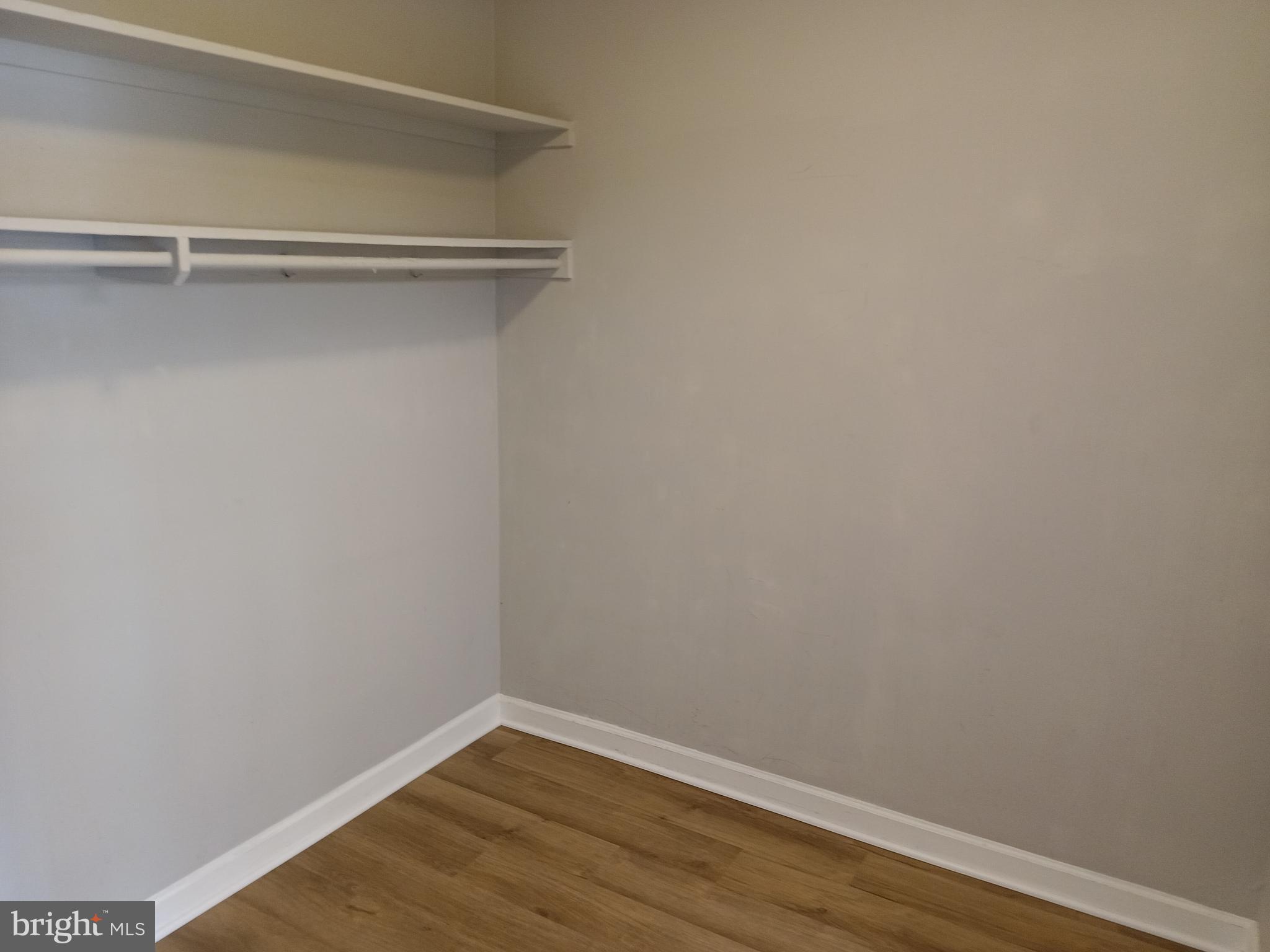 RIVER PLACE - Residential Lease