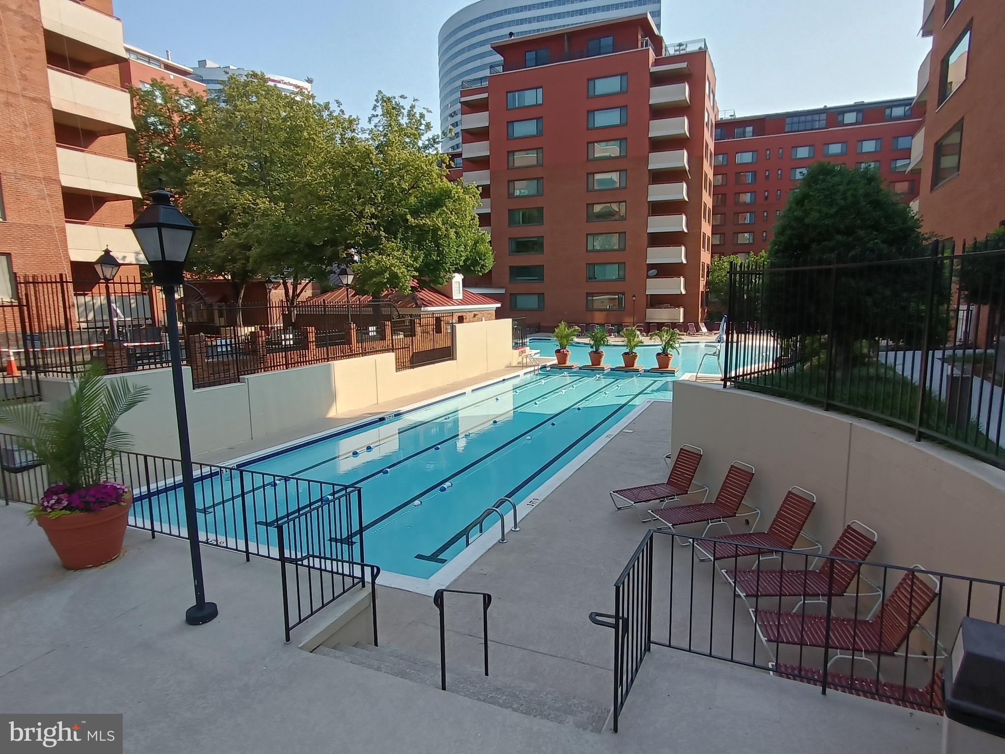 RIVER PLACE - Residential Lease