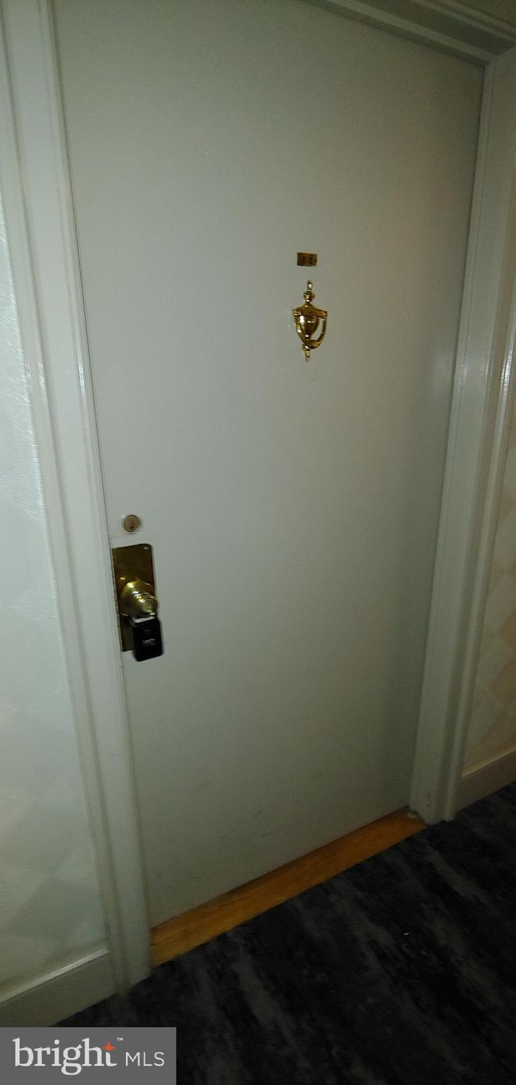 RIVER PLACE - Residential Lease