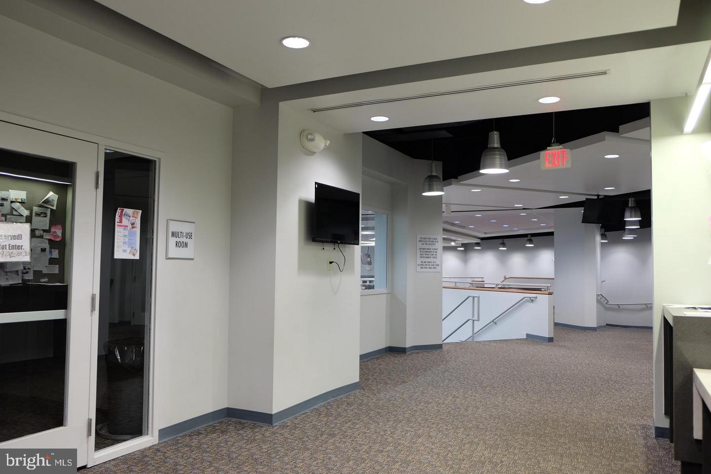 RIVER PLACE - Residential Lease