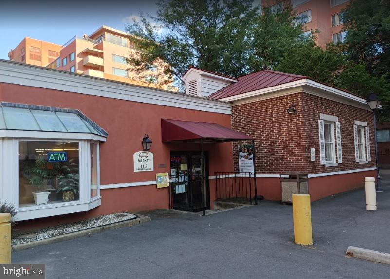 RIVER PLACE - Residential Lease