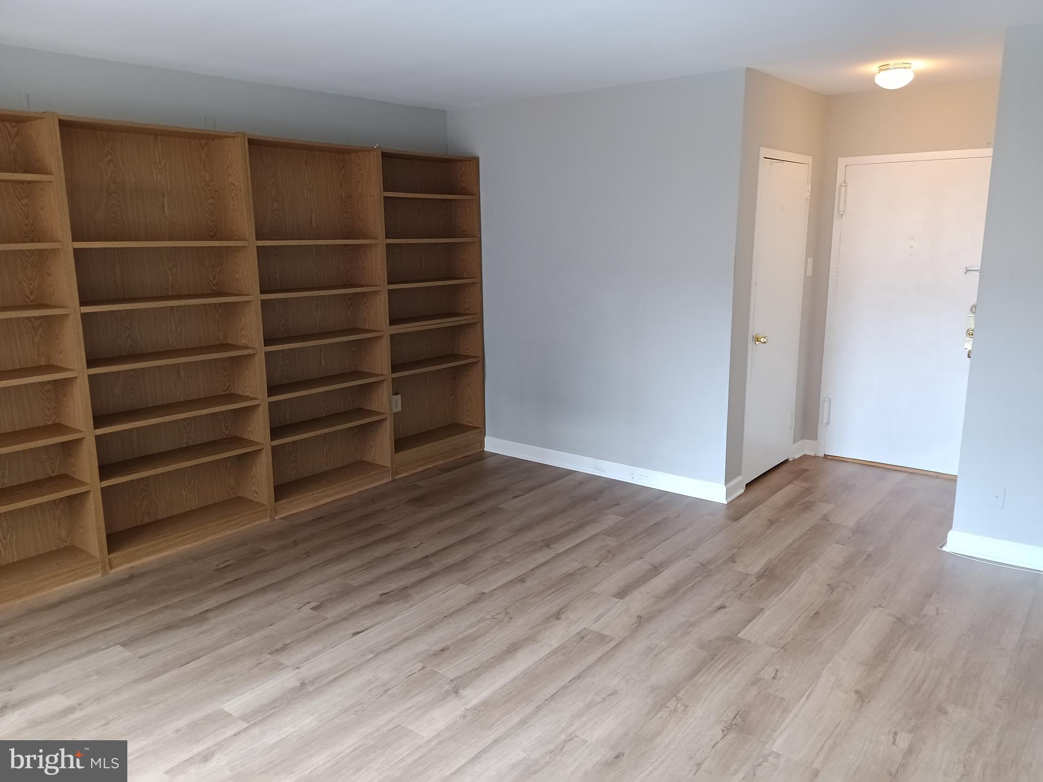 RIVER PLACE - Residential Lease