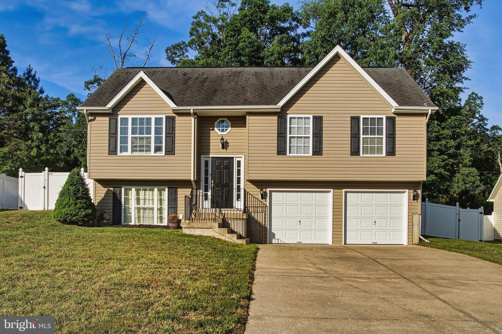 WILLOW WOODS - Residential