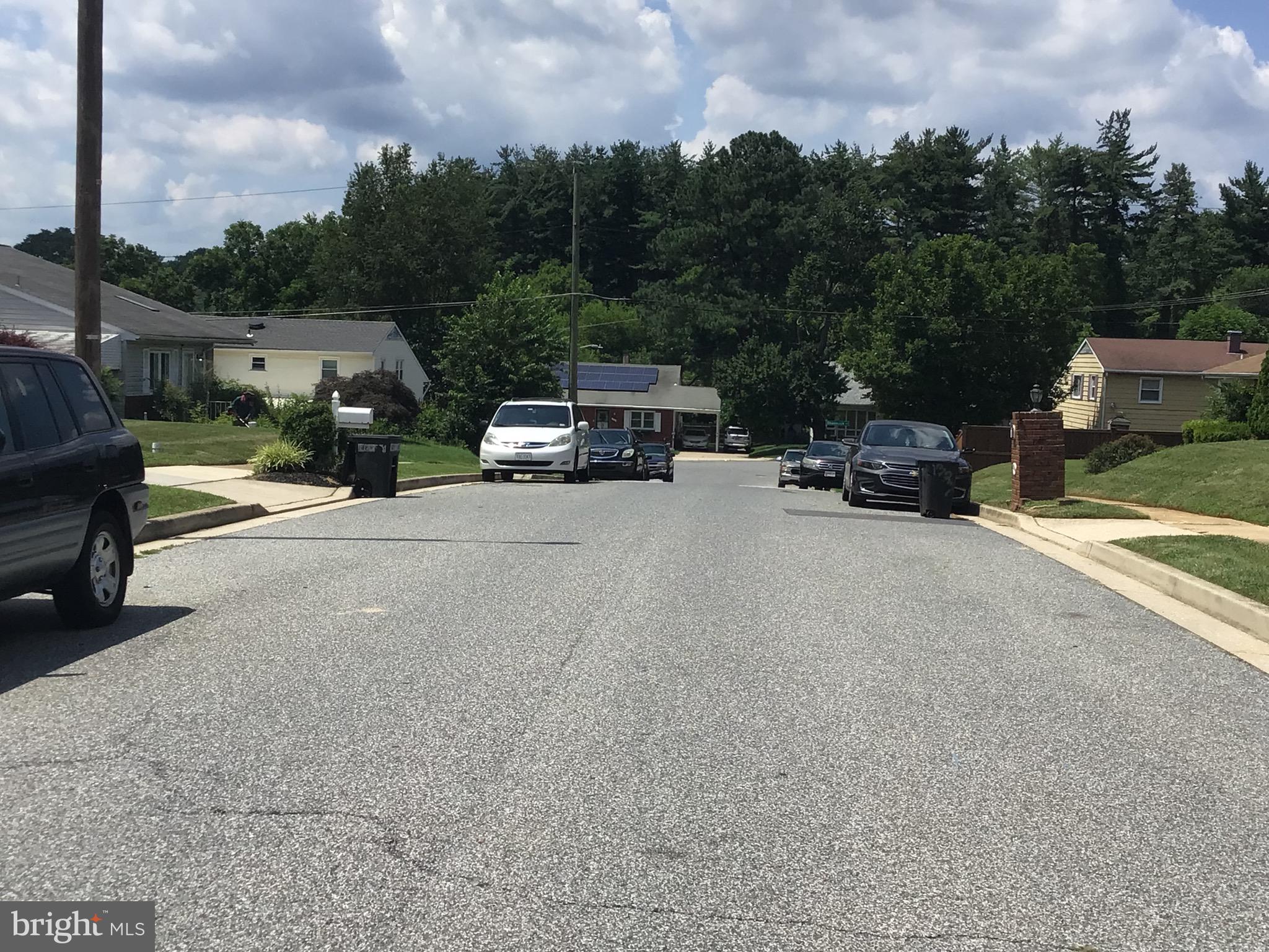 1318 ROBIN ROAD
