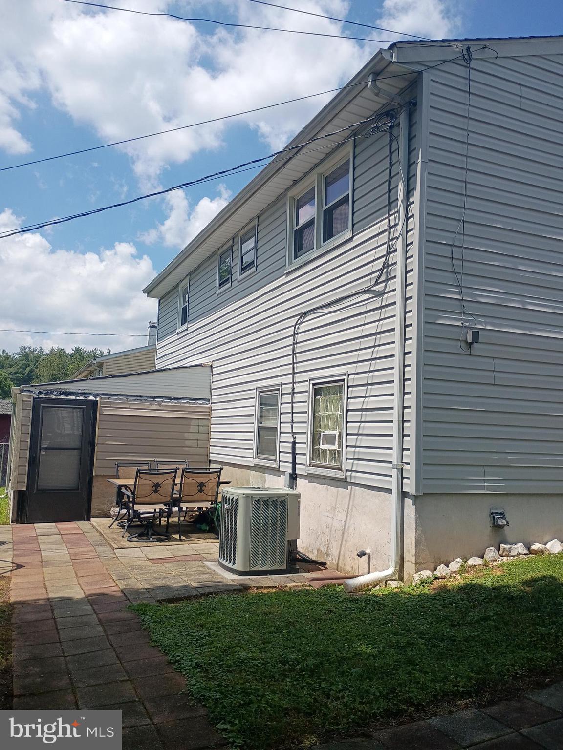 PIKESVILLE - Residential