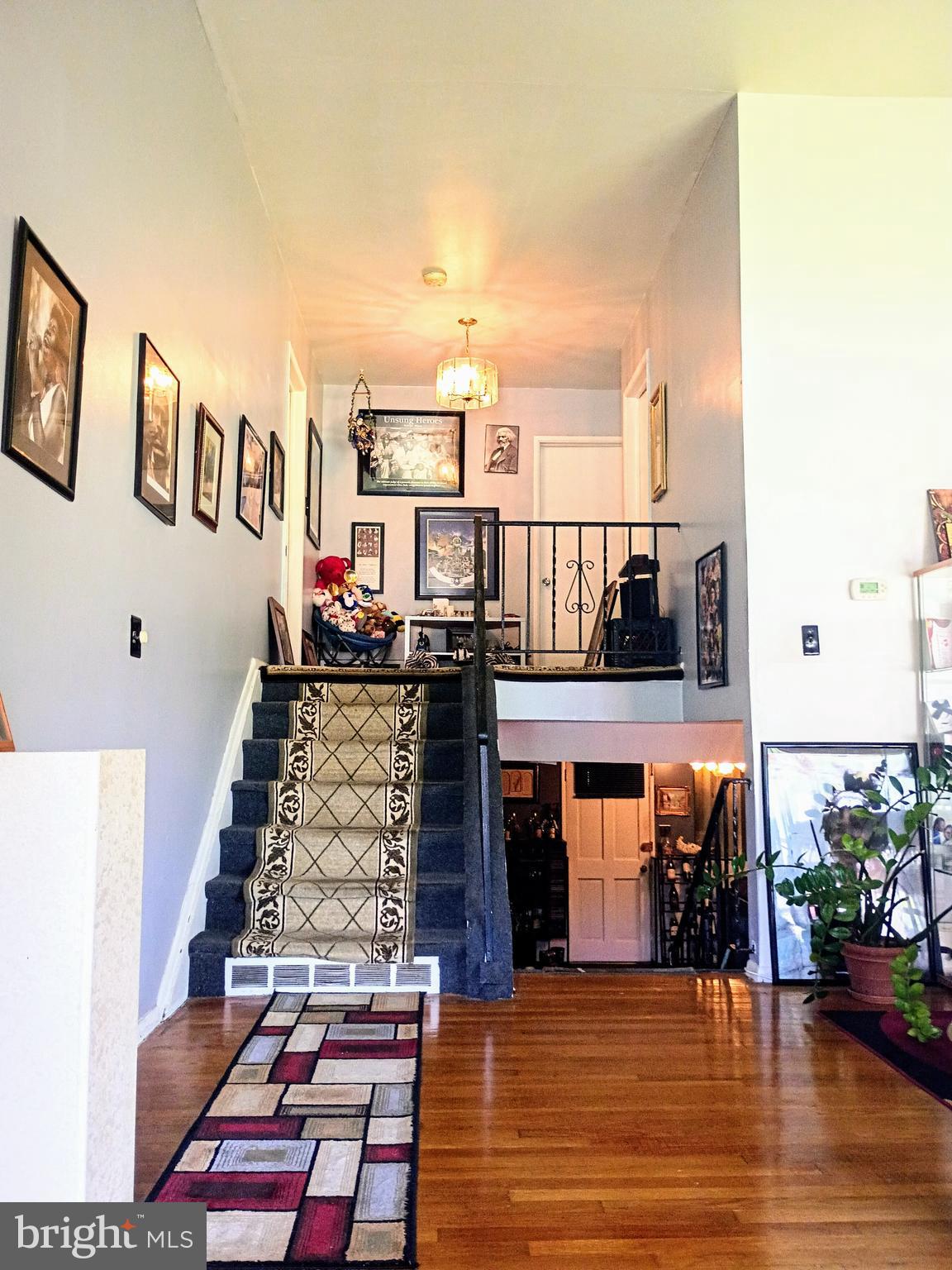1318 ROBIN ROAD