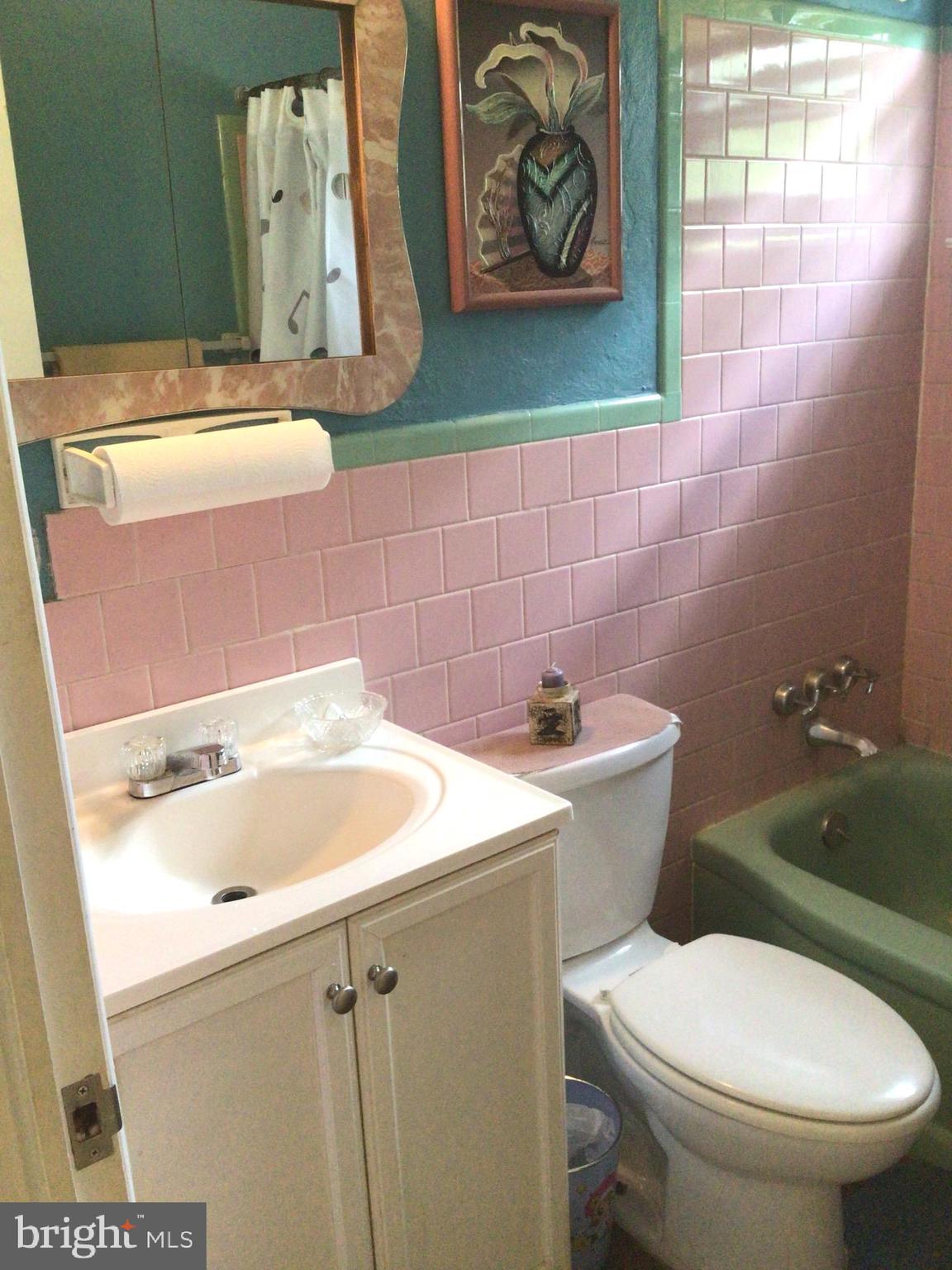 PIKESVILLE - Residential