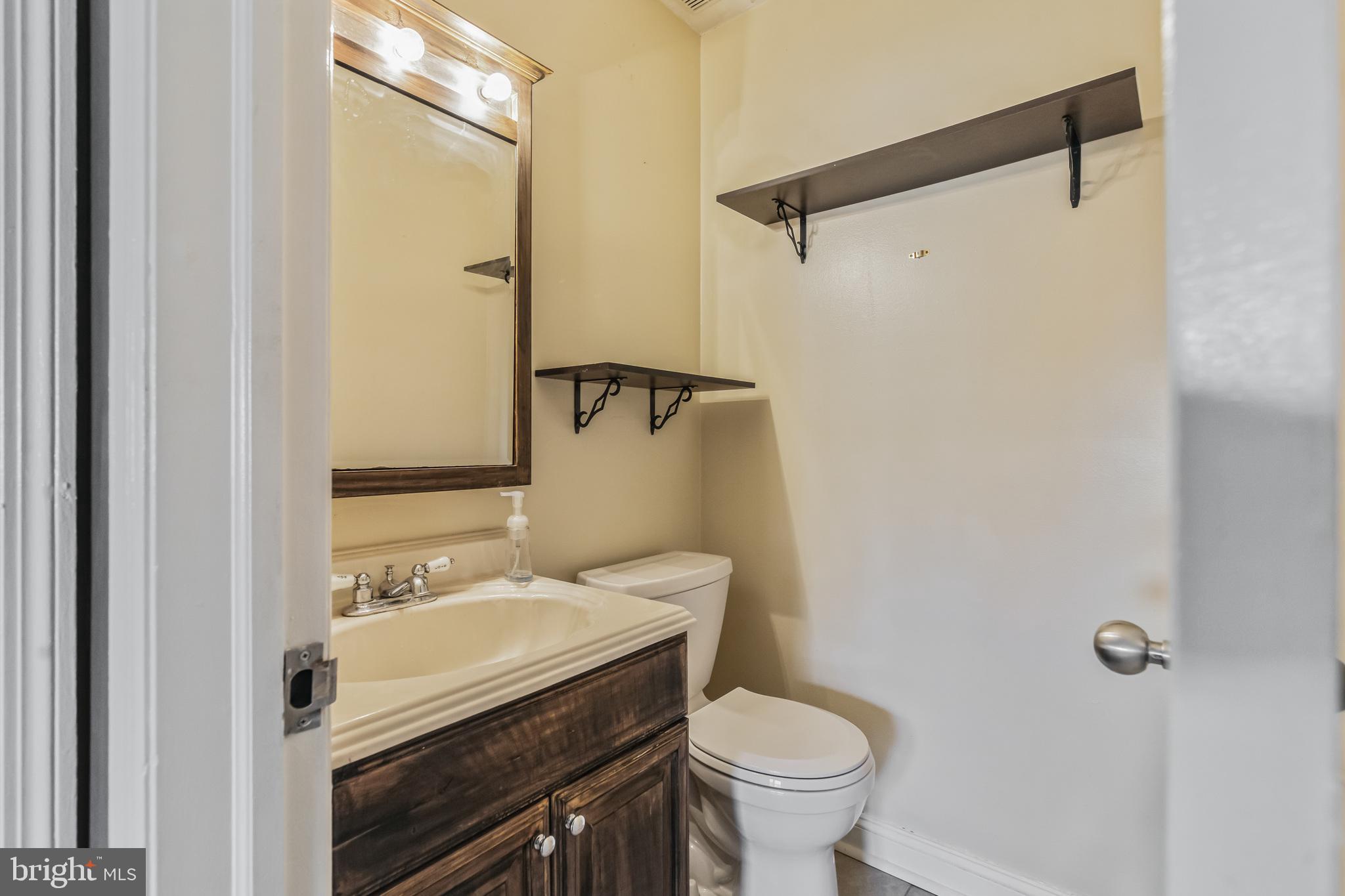 LAKE RIDGE - Residential