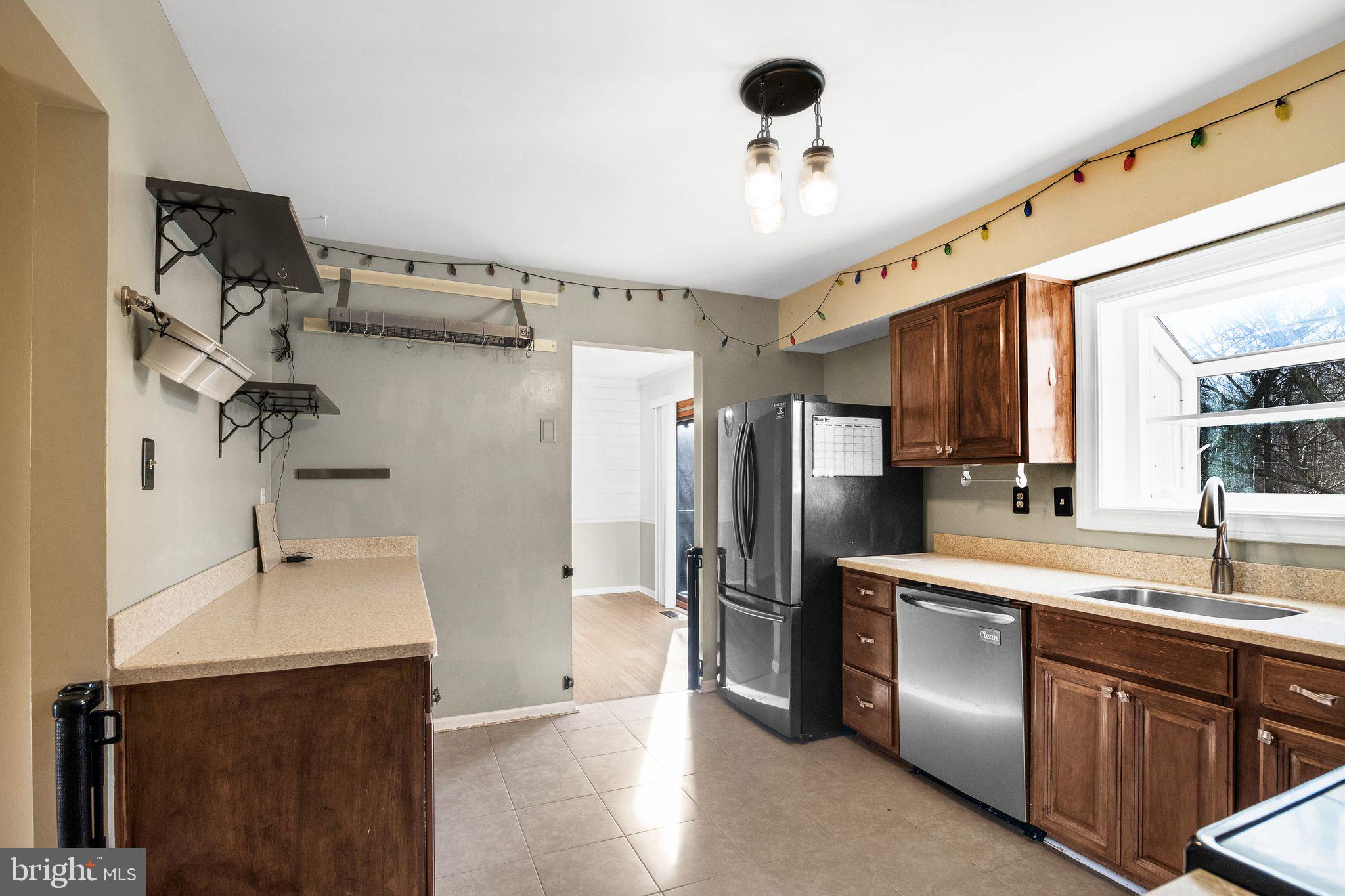 LAKE RIDGE - Residential