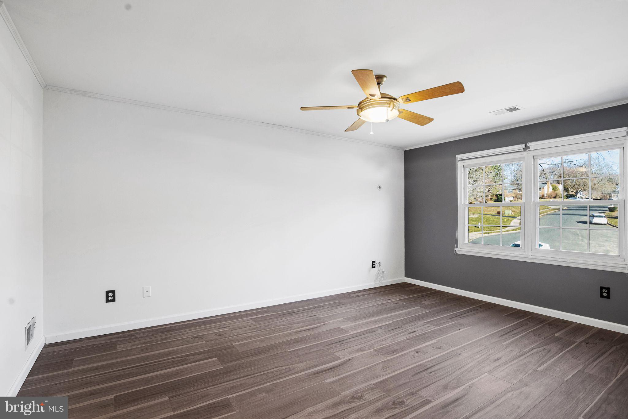 LAKE RIDGE - Residential