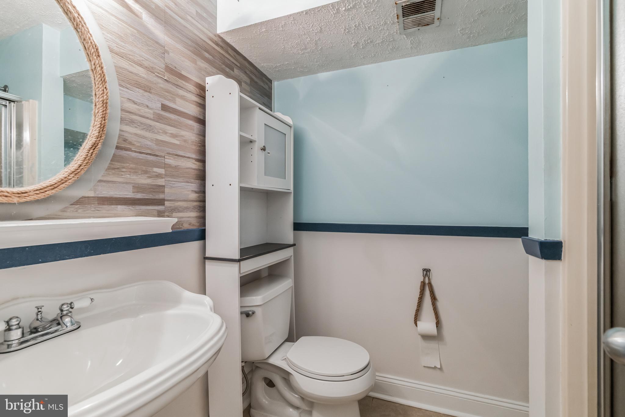 LAKE RIDGE - Residential