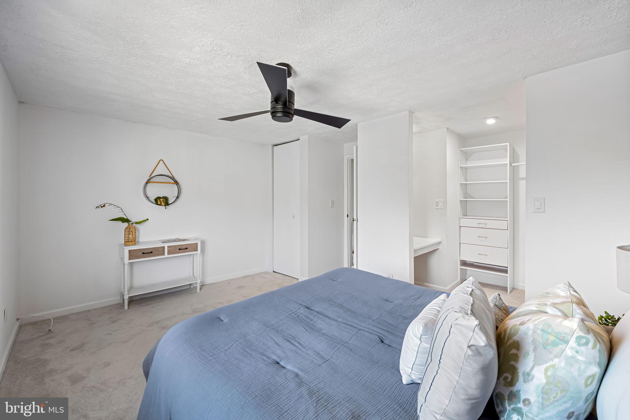 SHARONVILLE - Residential