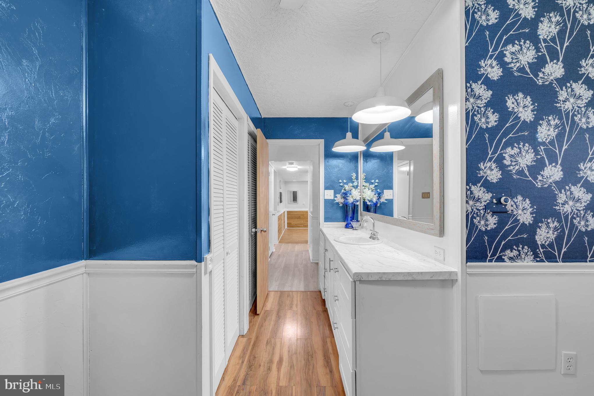 BIG MOUNT - Residential