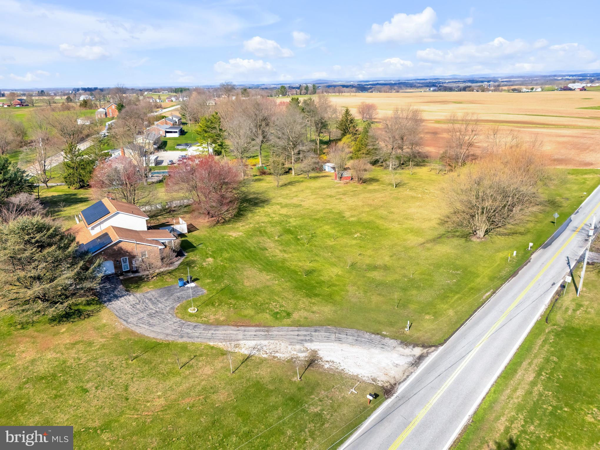 BIG MOUNT - Residential