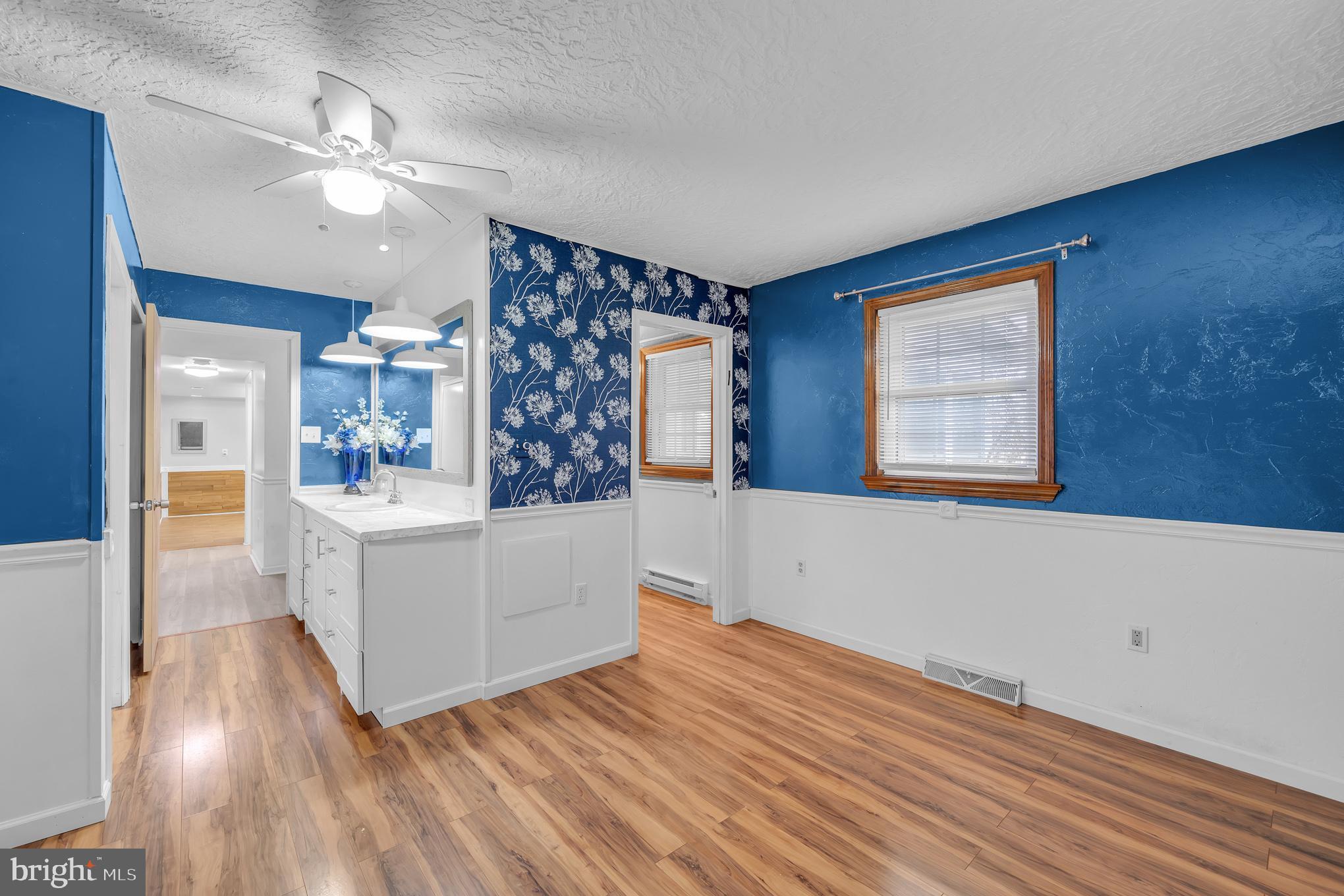 BIG MOUNT - Residential