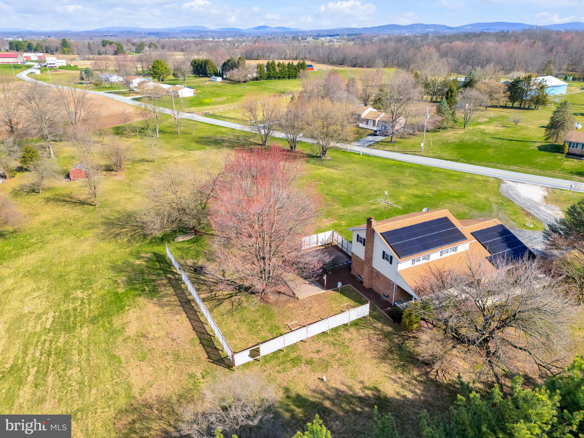 BIG MOUNT - Residential