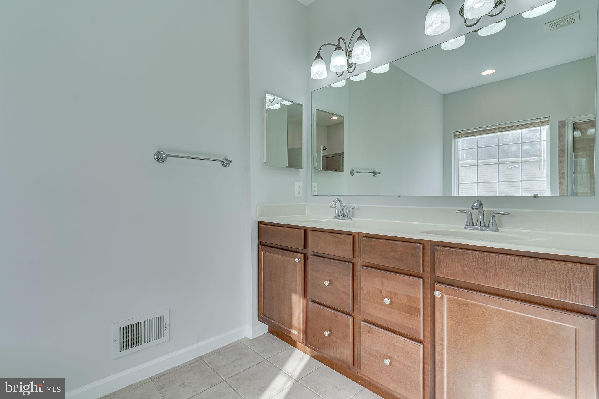 ST CHARLES HERITAGE - Residential