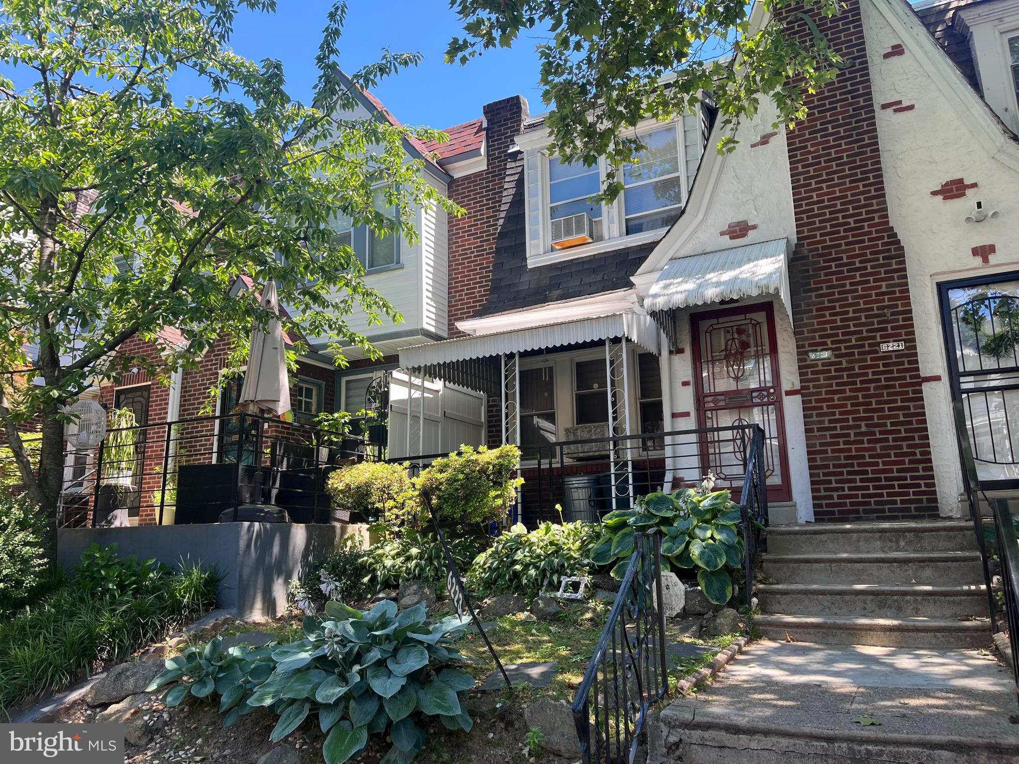 6223 N HANCOCK STREET