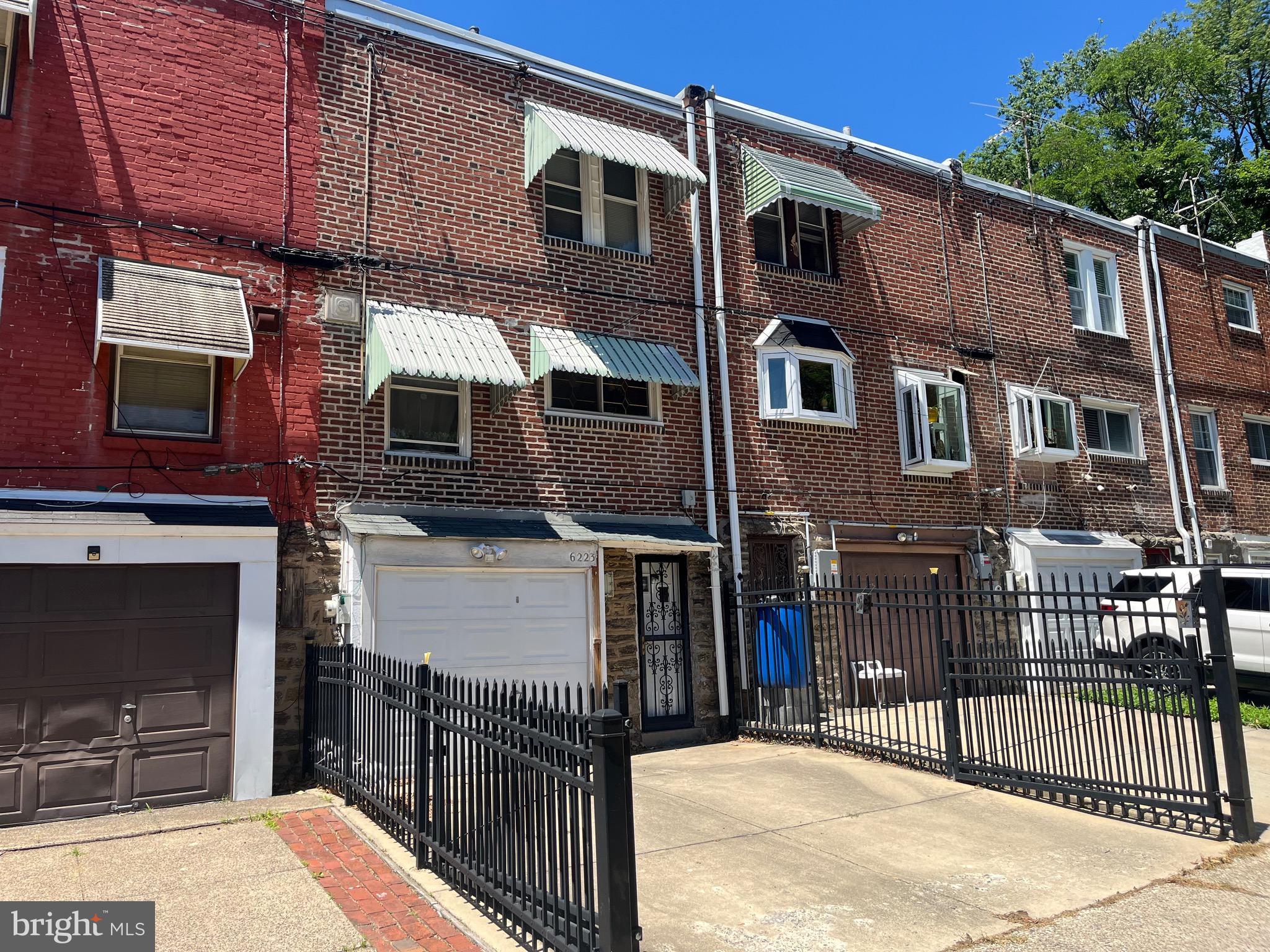 6223 N HANCOCK STREET