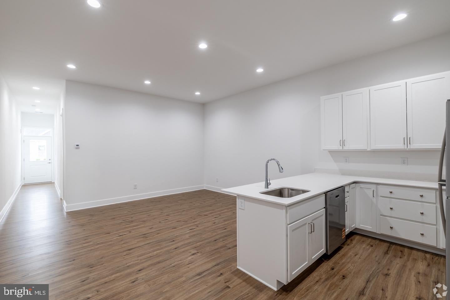 13b LOCKWOOD DRIVE