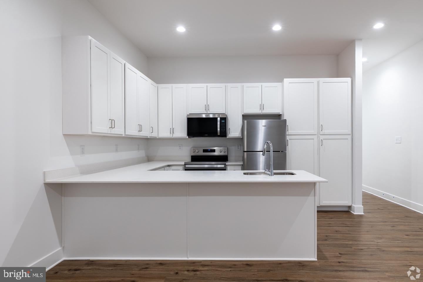 13b LOCKWOOD DRIVE