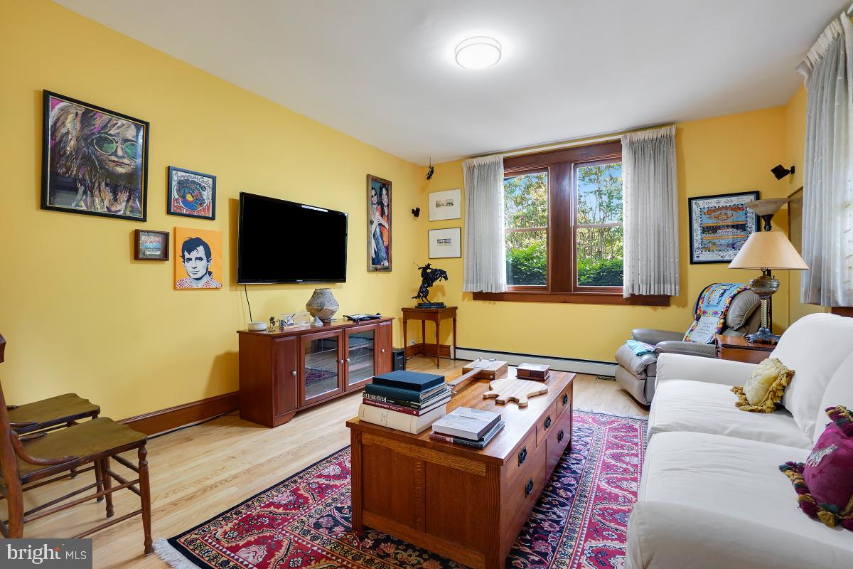 TAKOMA PARK - Residential