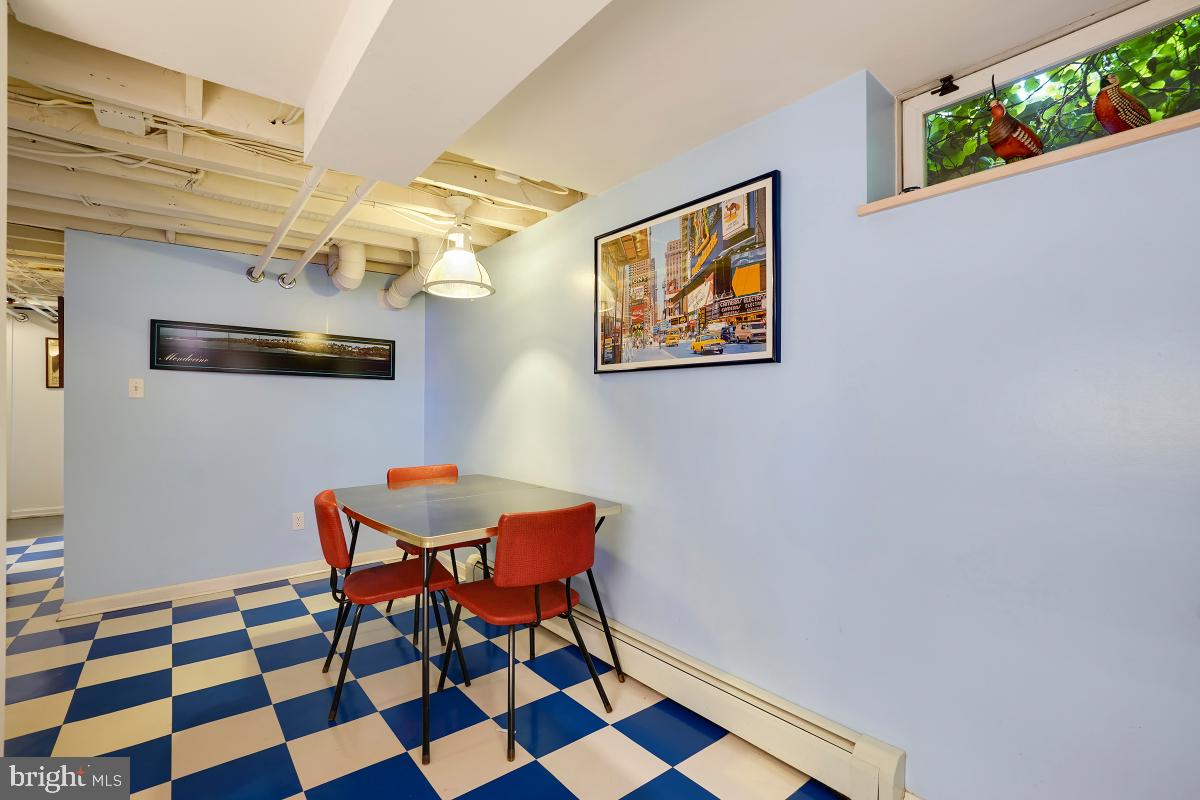 TAKOMA PARK - Residential