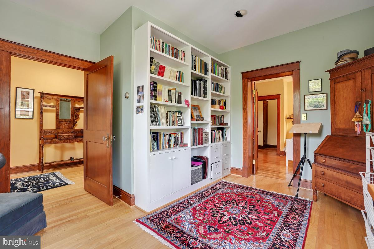 TAKOMA PARK - Residential