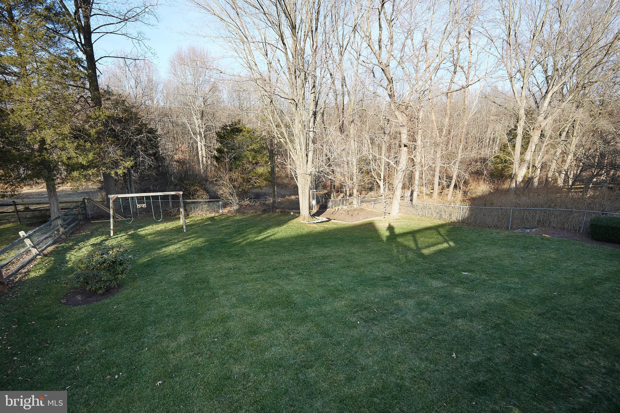 QUINCE ORCHARD MANOR - Residential