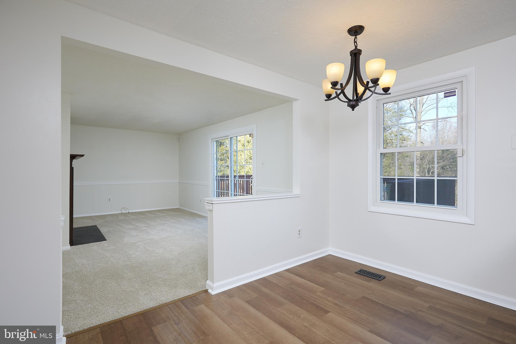 QUINCE ORCHARD MANOR - Residential