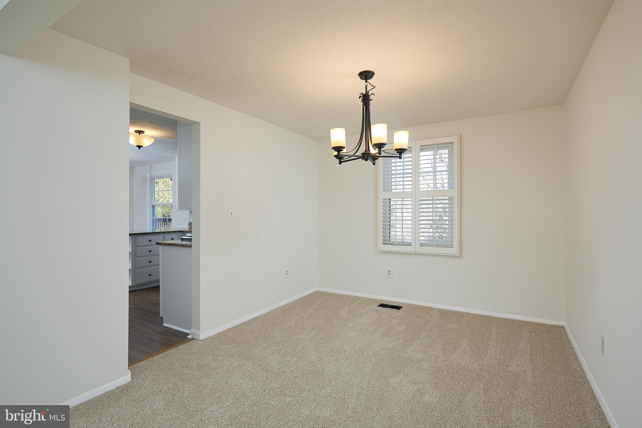 QUINCE ORCHARD MANOR - Residential