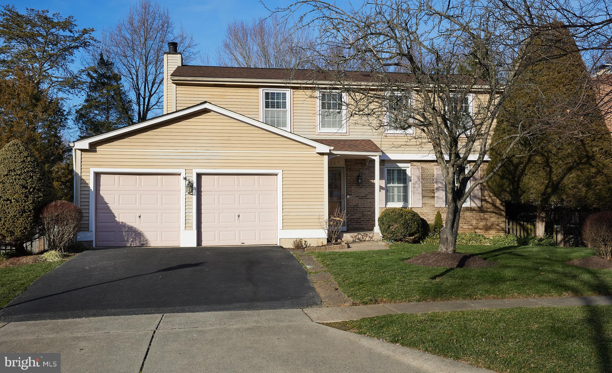 QUINCE ORCHARD MANOR - Residential