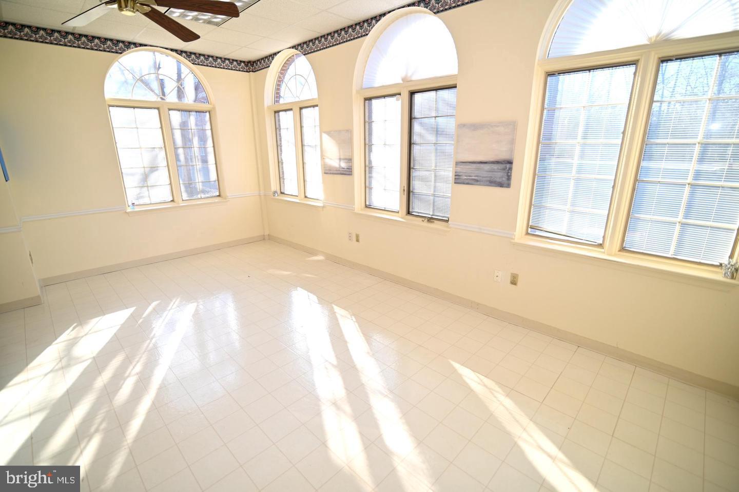 CAMBRIDGE PROFESSIONAL CENTER - Commercial Lease