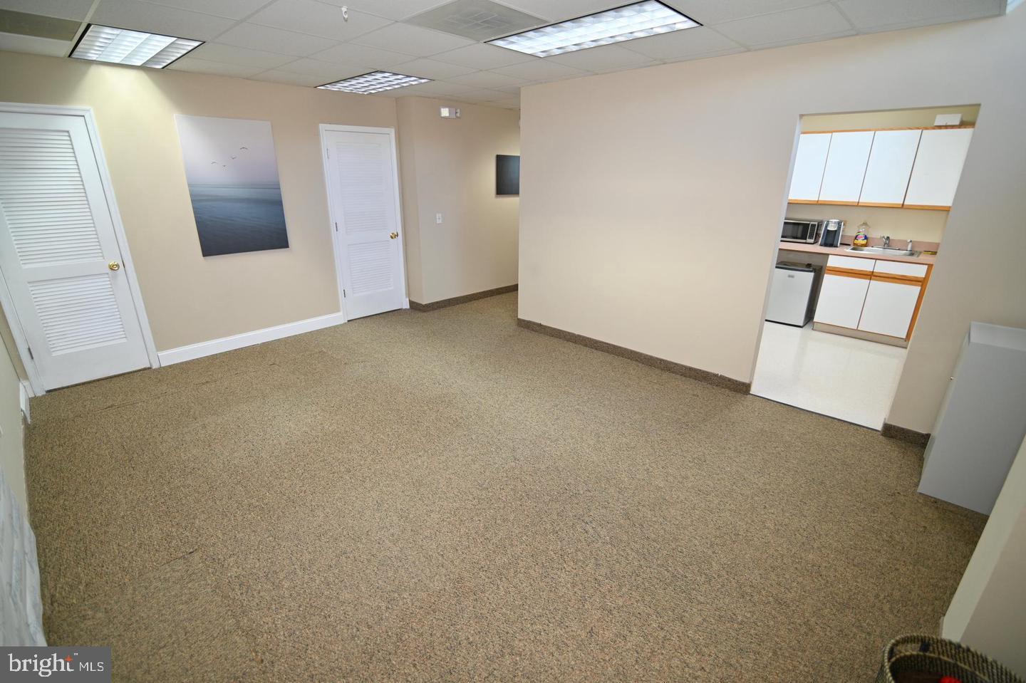 CAMBRIDGE PROFESSIONAL CENTER - Commercial Lease