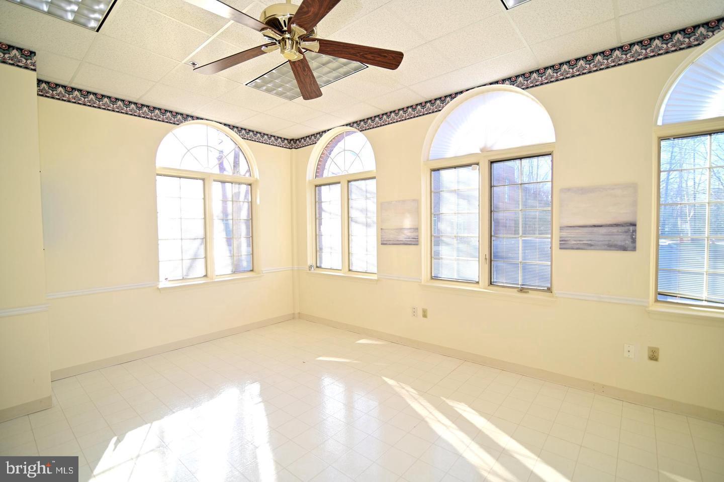 CAMBRIDGE PROFESSIONAL CENTER - Commercial Lease