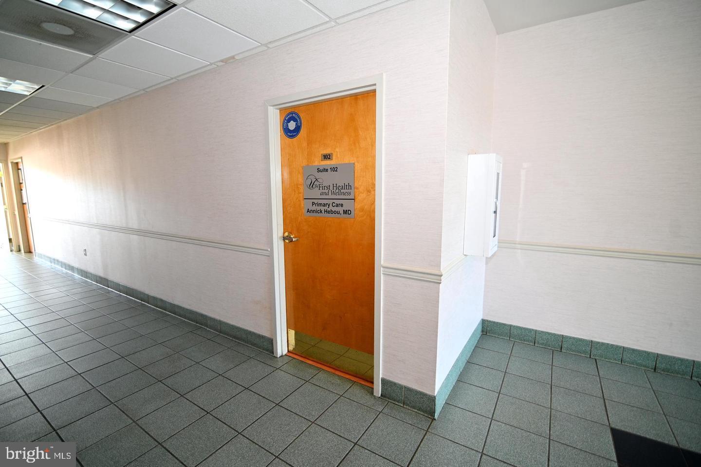 CAMBRIDGE PROFESSIONAL CENTER - Commercial Lease