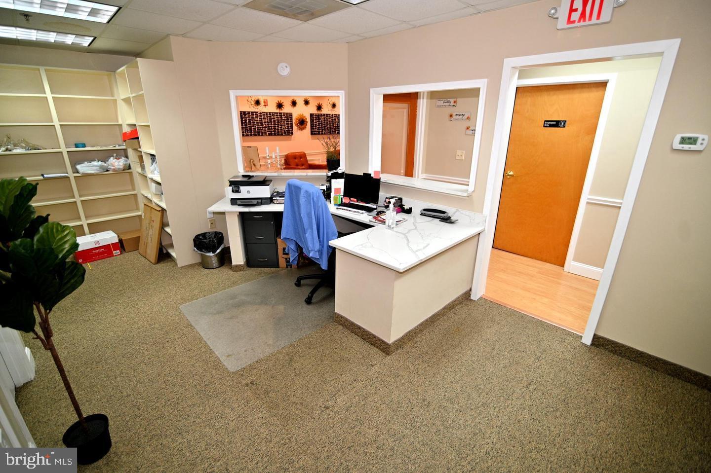 CAMBRIDGE PROFESSIONAL CENTER - Commercial Lease