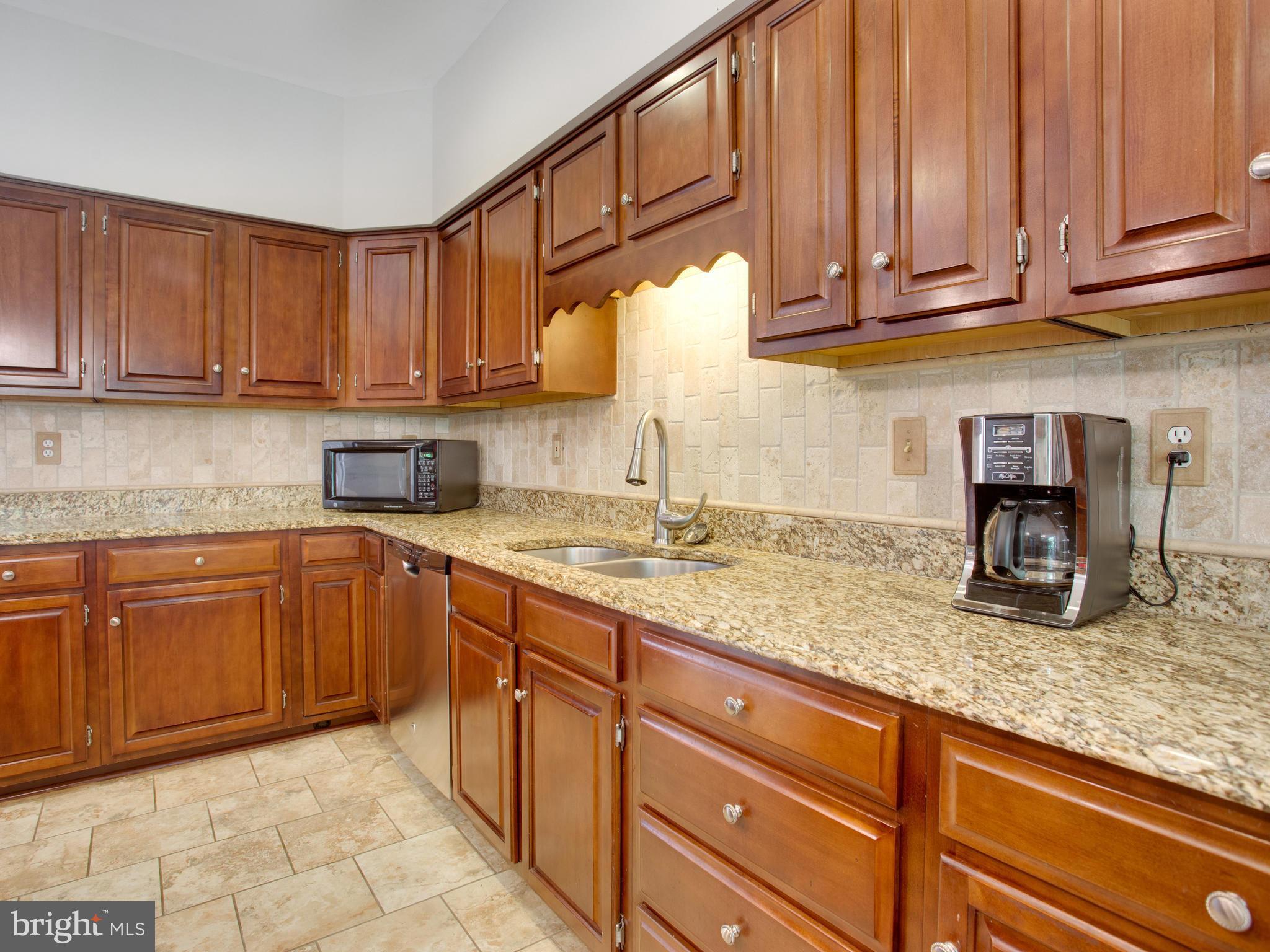 ASHLEIGH OF CLIFTON - Residential