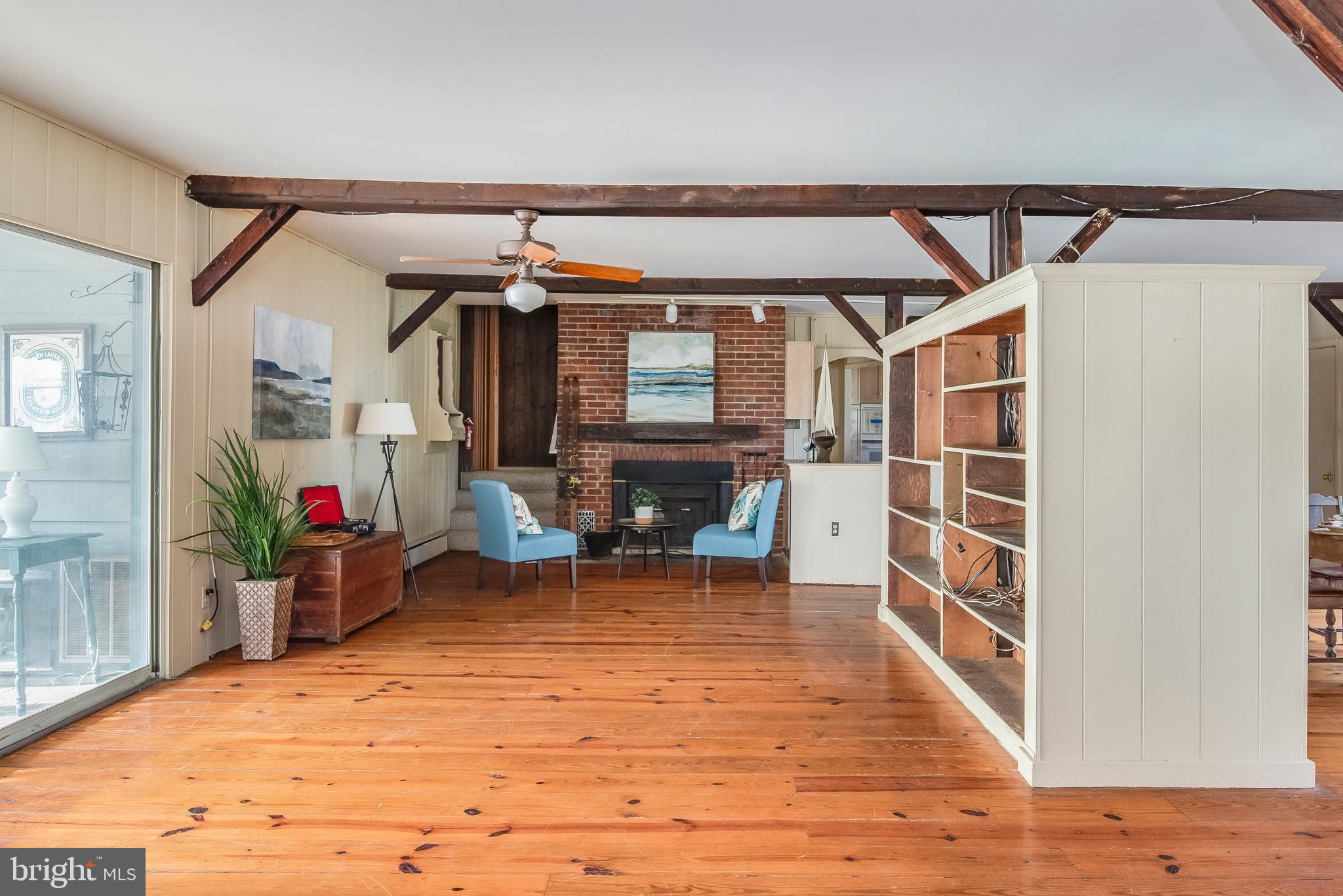 ANNAPOLIS ROADS - Residential