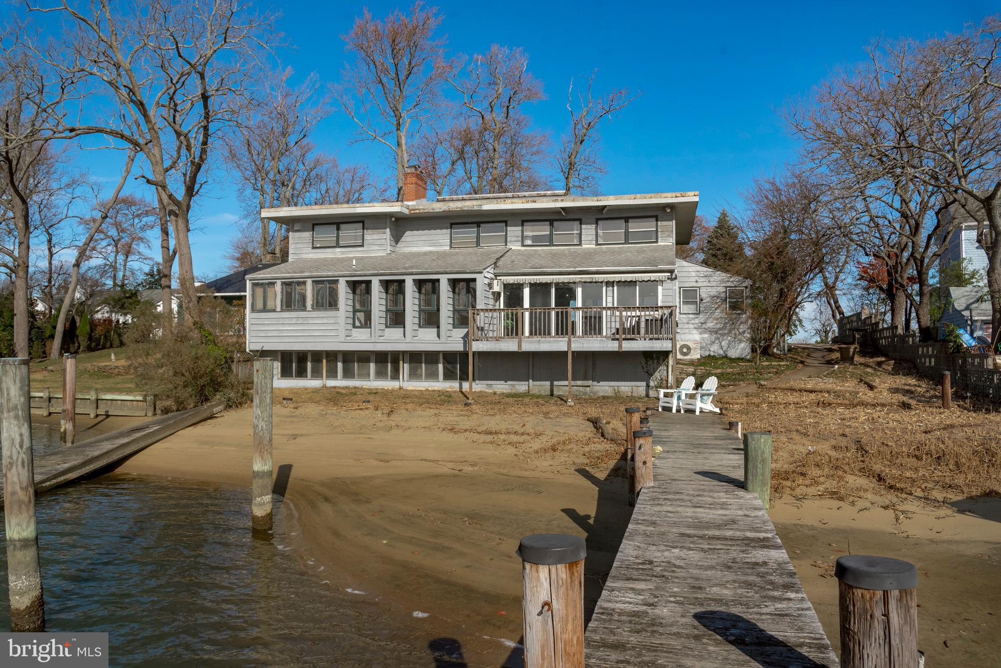 ANNAPOLIS ROADS - Residential